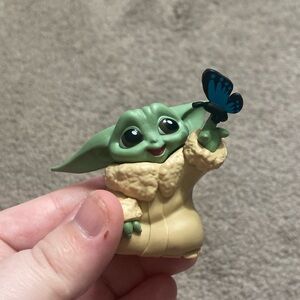 Baby Yoda Bounty Figurine Series 4 #22